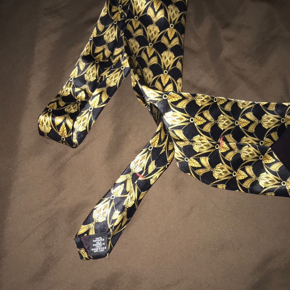 Silk tie - Picture 3 of 3